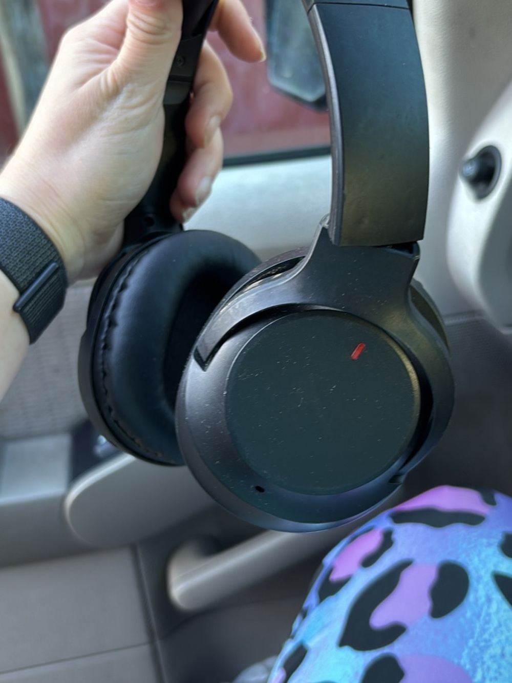 Black Over-Ear Wireless Noise Cancellation Headphones